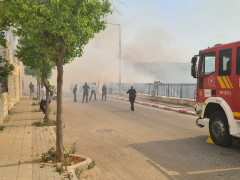 استدعاء العديد من قوات الشرطة منذ قليل، جراء نشوب حريق في احراش في وادي