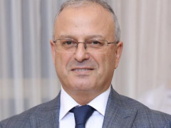 ازدهار عبد الحليم الكيلاني في كتابها "أحاديث من التراث"(1)