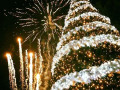 كفرياسيف تضيئ شجرة الميلاد باليوم الماطر